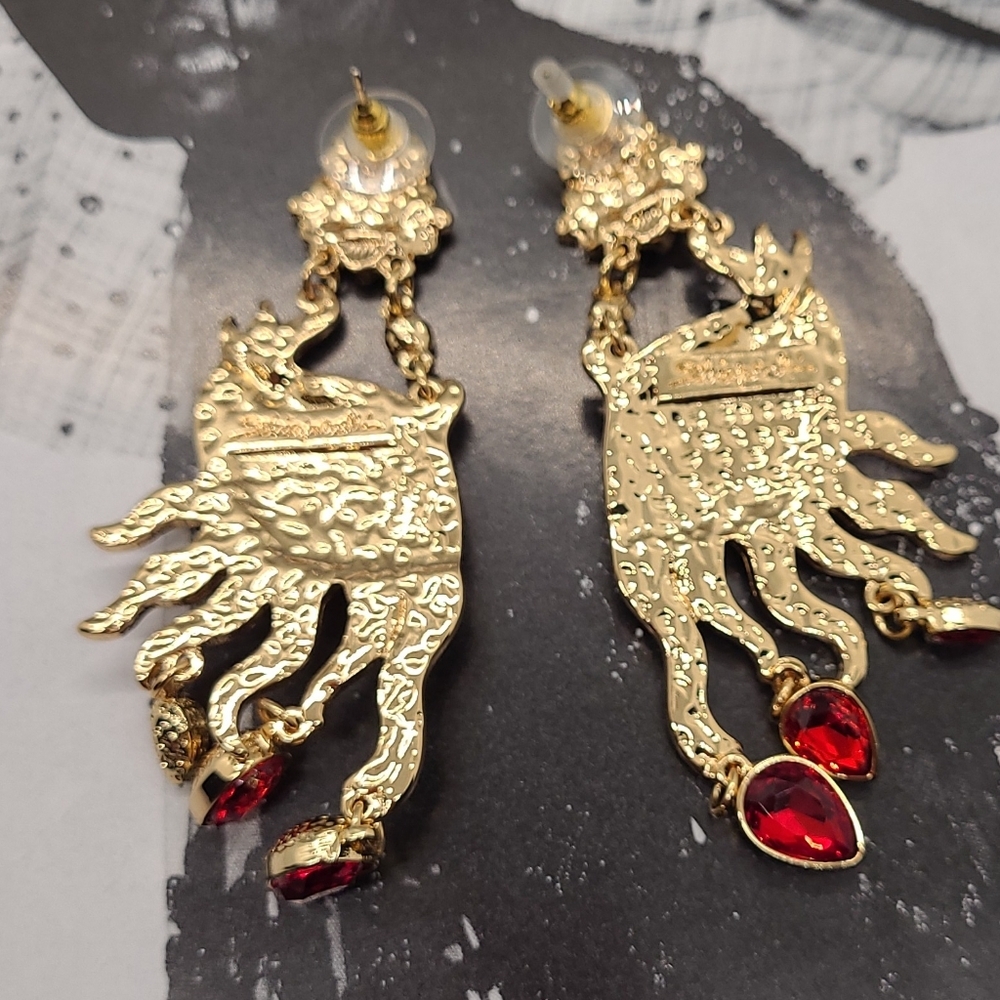 Signed Schiaparelli Teardrop Curtain Peculiar Eye Crystal Gold Earrings - Picture 10 of 14